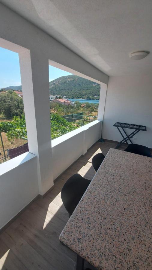 Two bedroom apartment Grebaštica Buitenkant foto