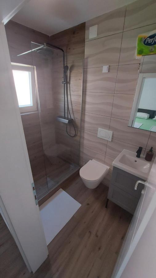 Two bedroom apartment Grebaštica Buitenkant foto