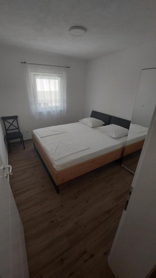 Two bedroom apartment Grebaštica Buitenkant foto