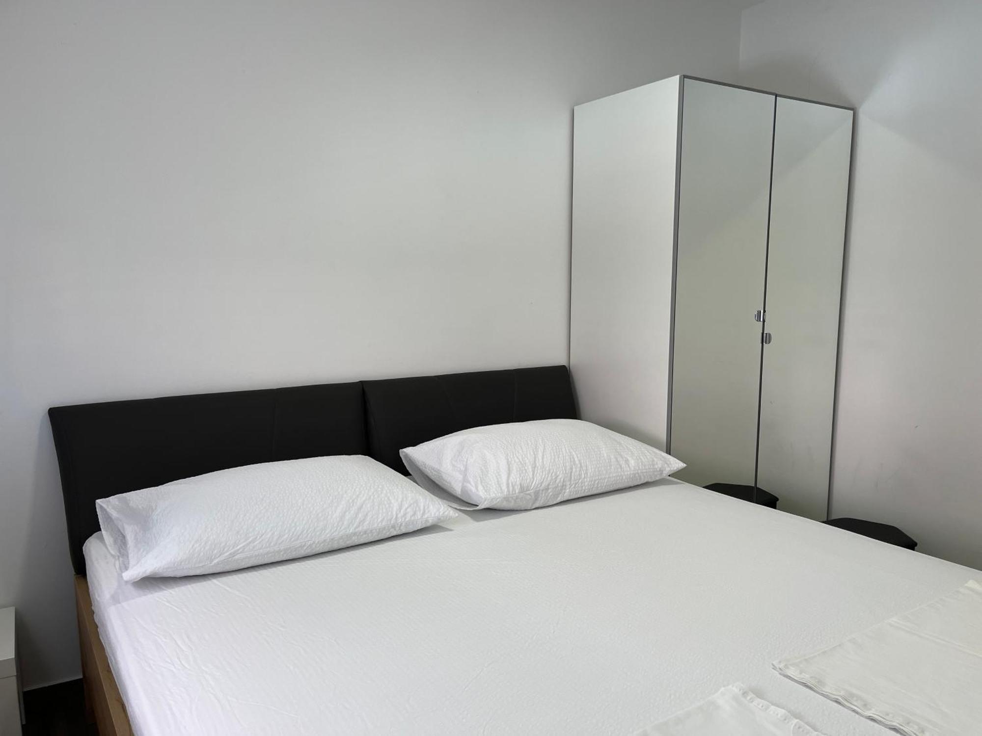 Two bedroom apartment Grebaštica Buitenkant foto